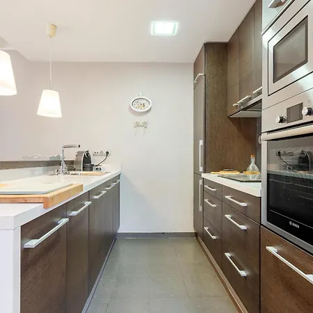Hauzify I La Placa Daire *